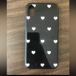 Iphone X Black and White Hearts Case